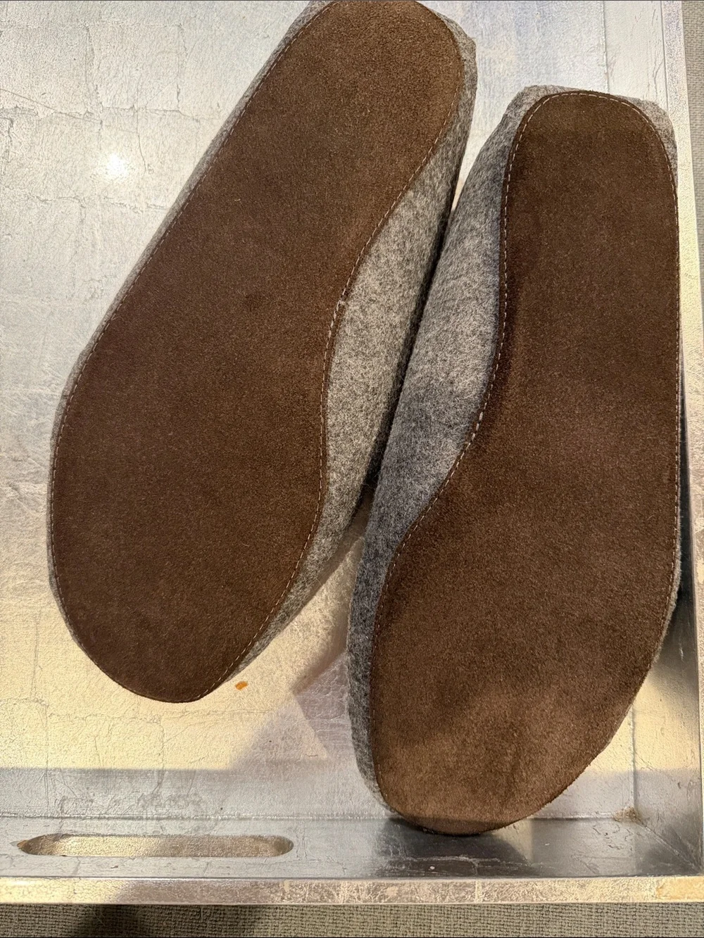 5E Extra-extra Wide feather light Hitchcock Moccasin Slippers